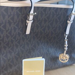 michael kors purse
